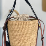Chloe Small Woody Basket Black